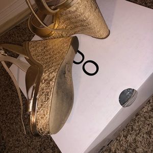 Metallic Gold Wedges